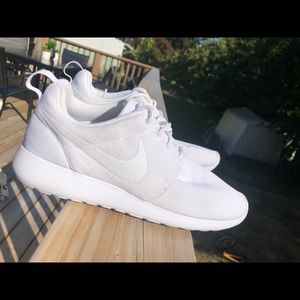 White Nike Roches size 10